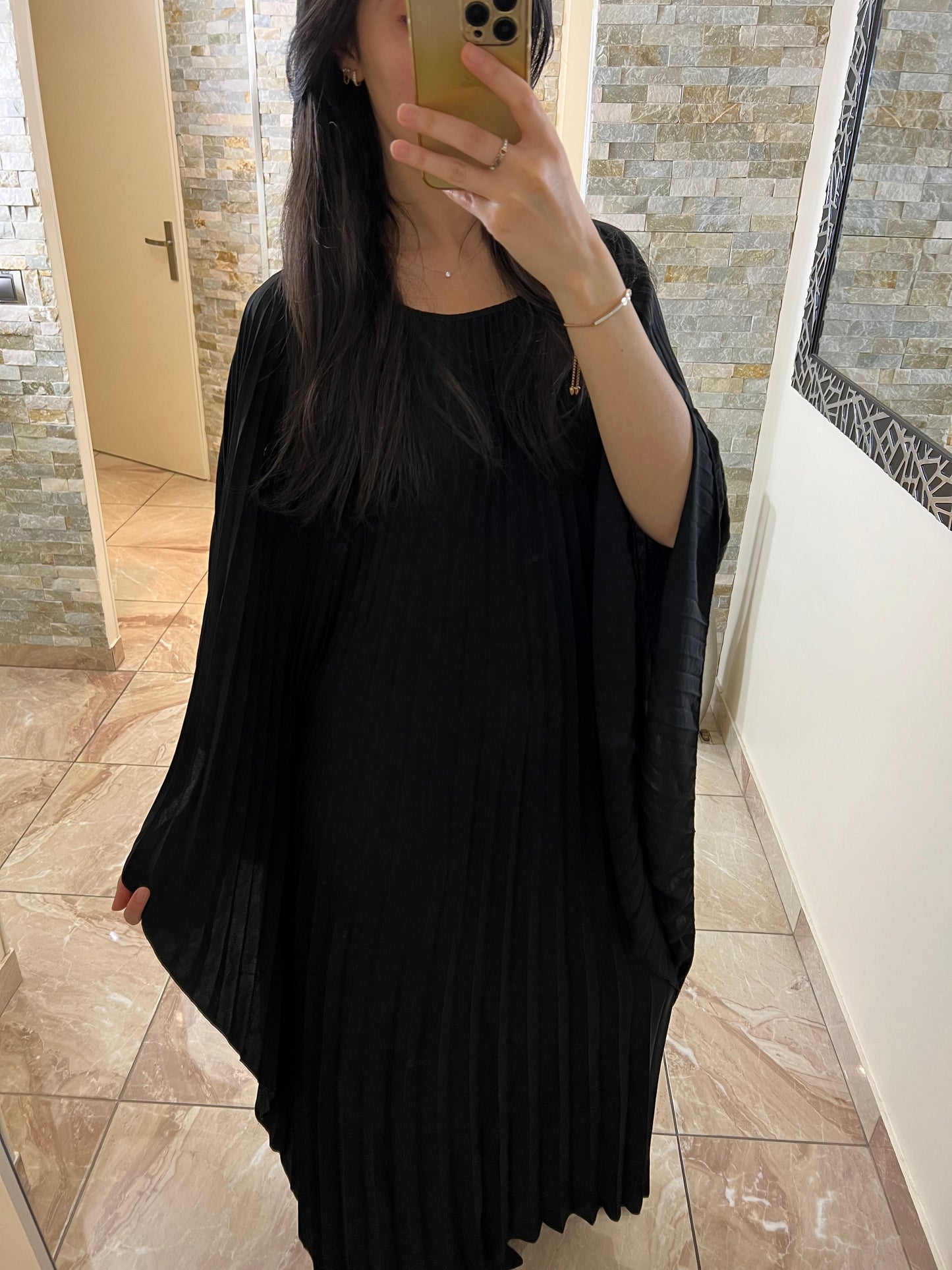 Abaya plissée Sara noire