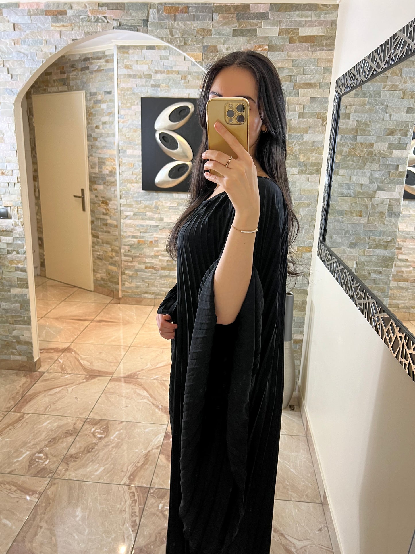 Abaya plissée Sara noire