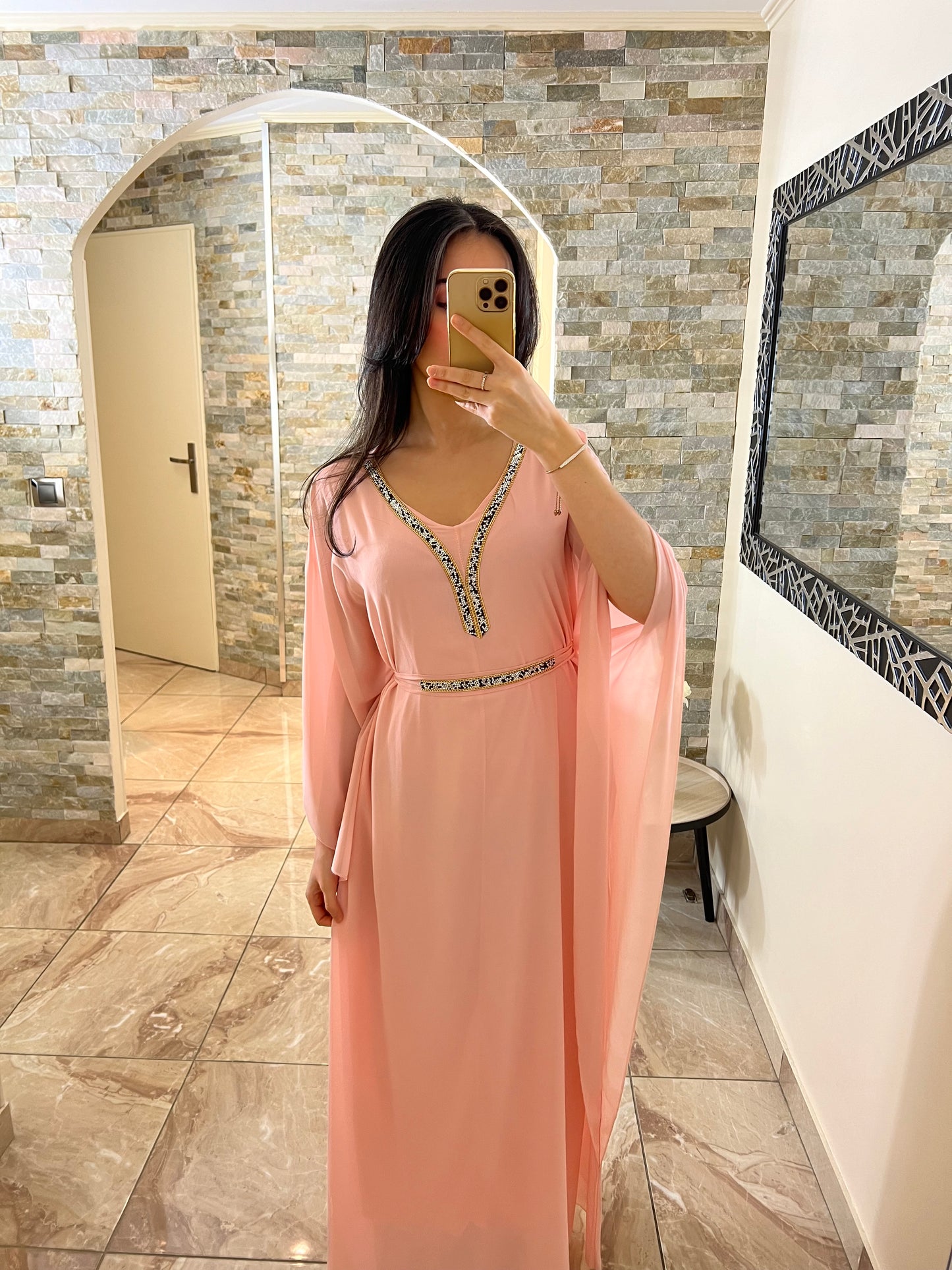 Abaya faracha perlée rose