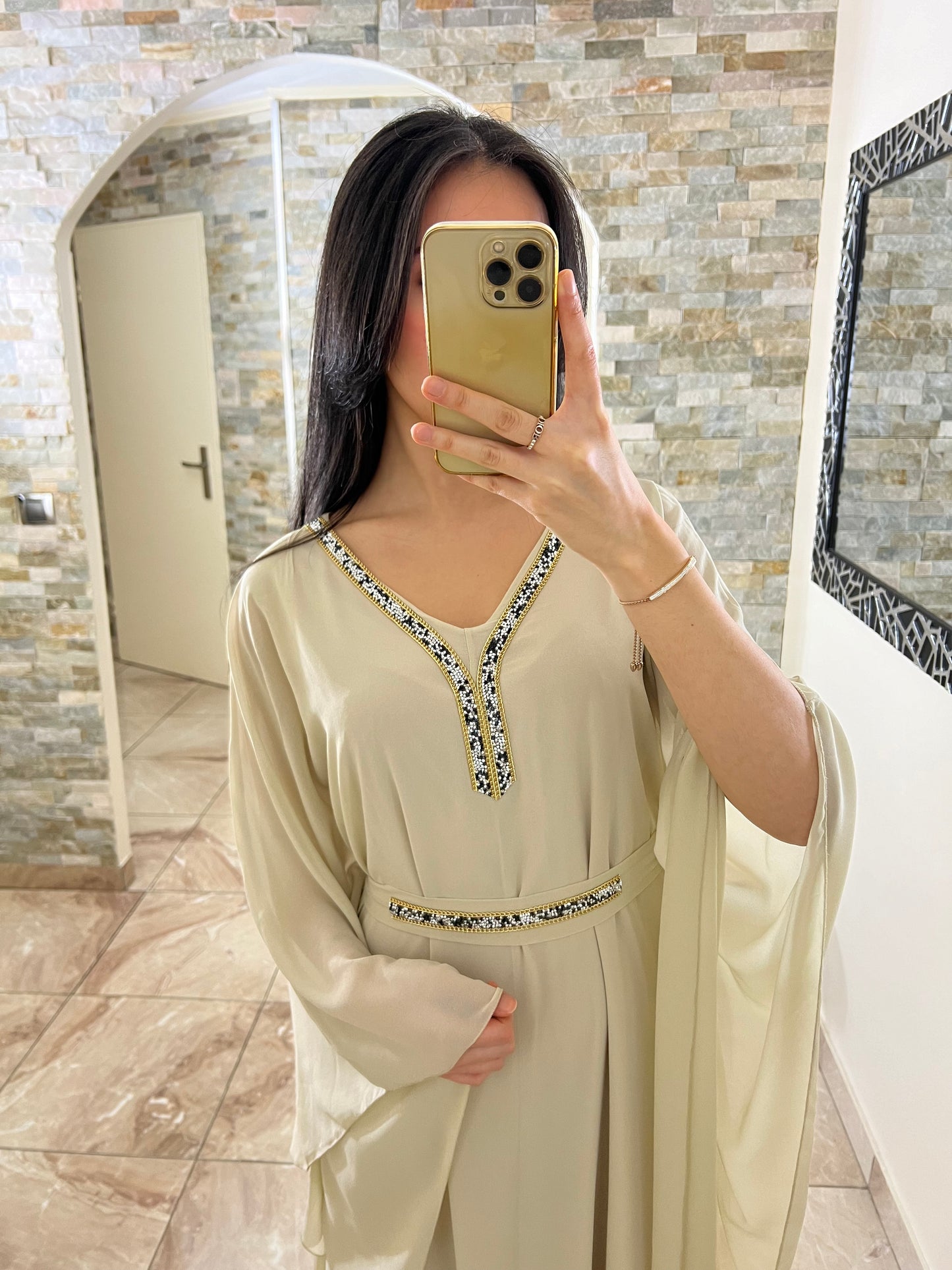 Abaya faracha perlée beige