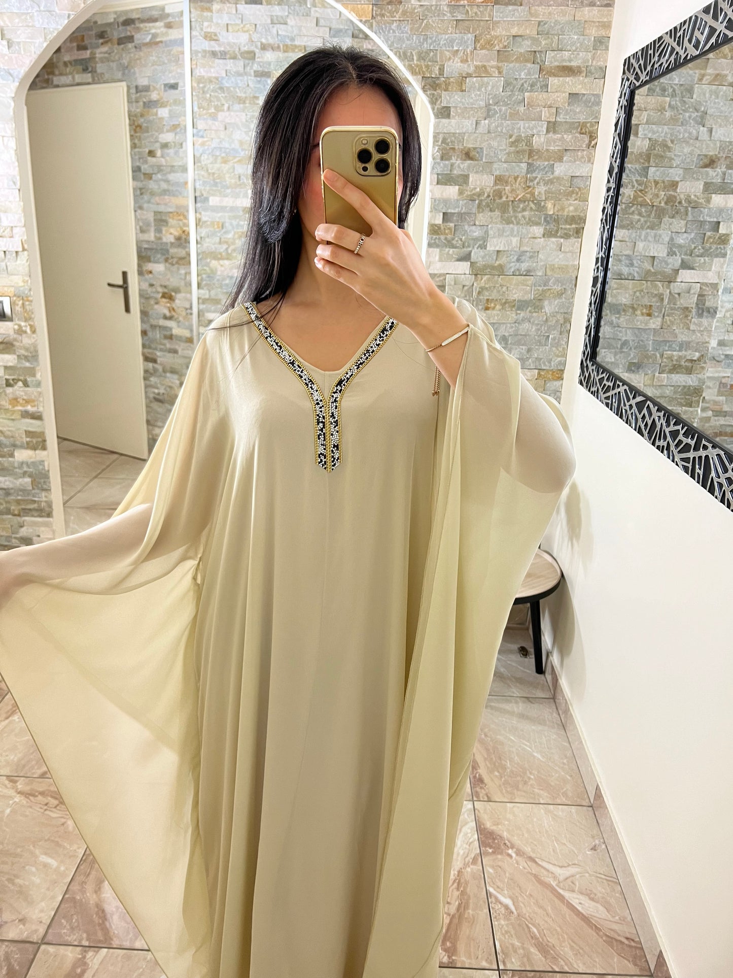 Abaya faracha perlée beige