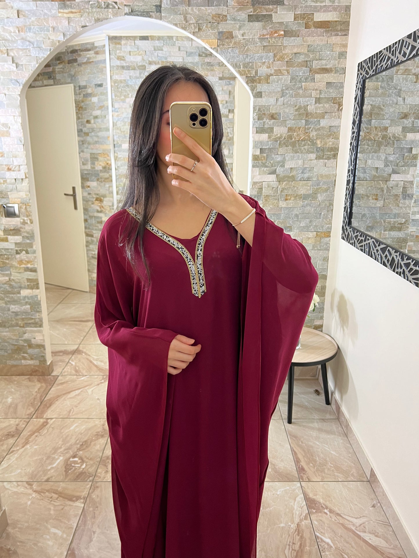 Abaya faracha perlée rouge bordeaux