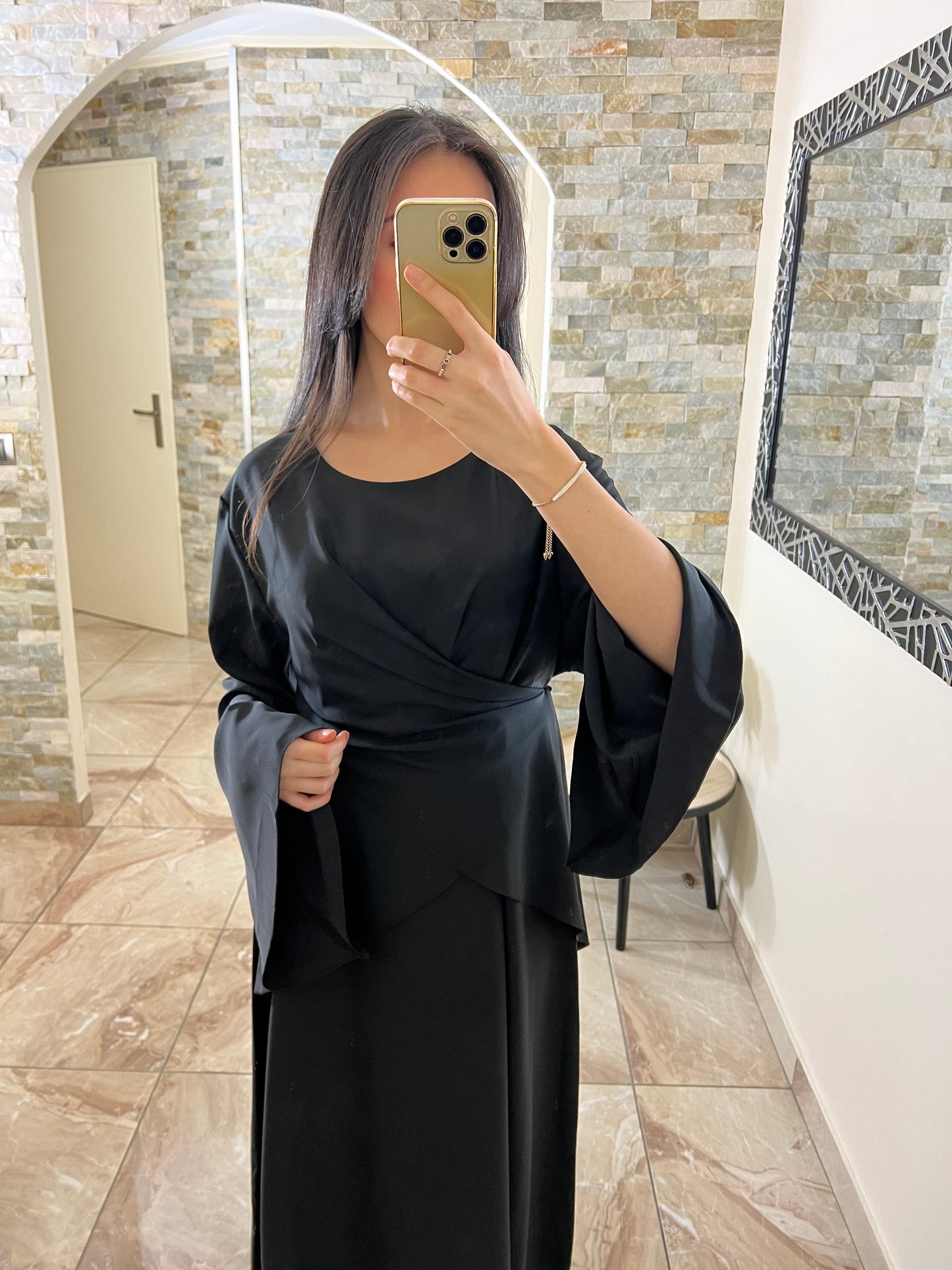 Abaya porte feuille noire