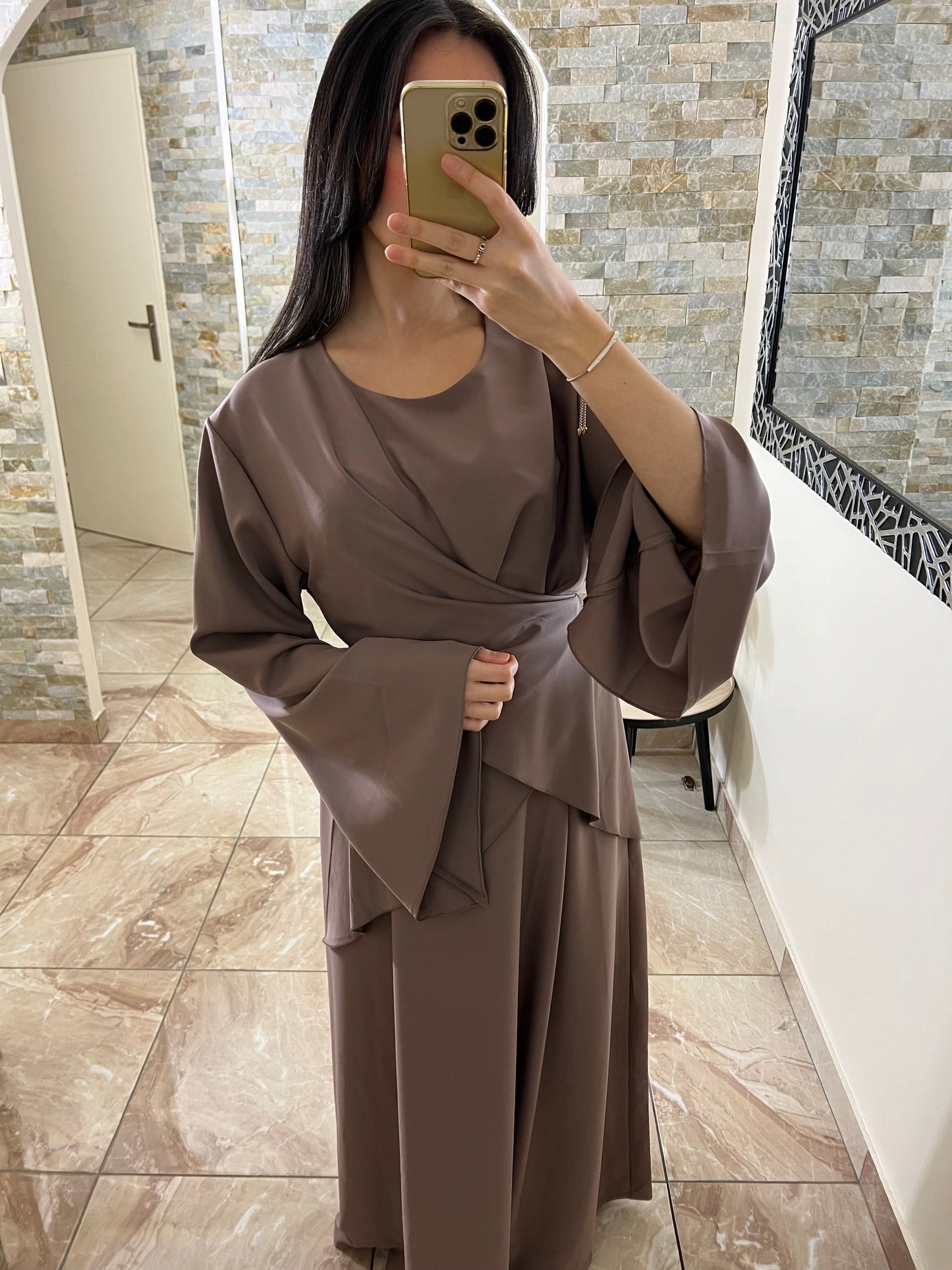 Abaya porte feuille taupe