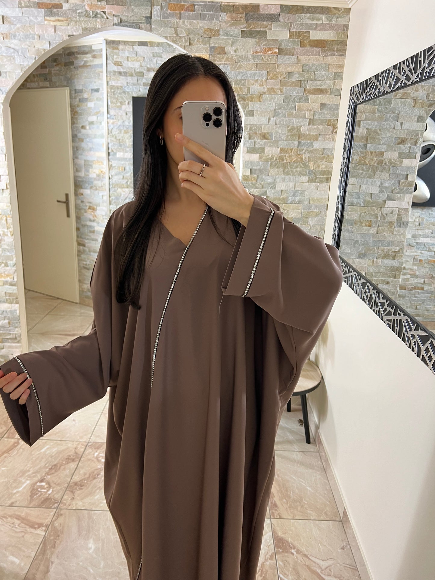 Abaya papillon strass taupe