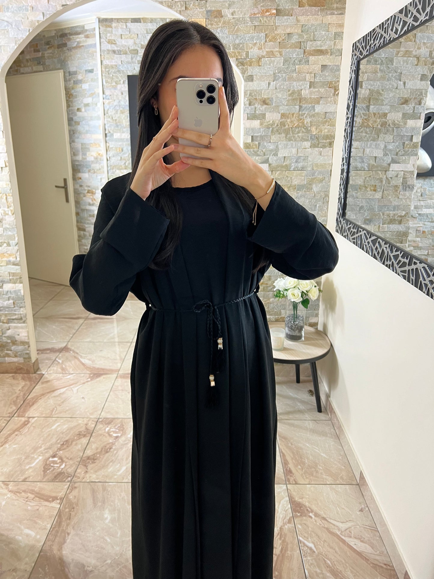 Abaya Aya ceinturée noir