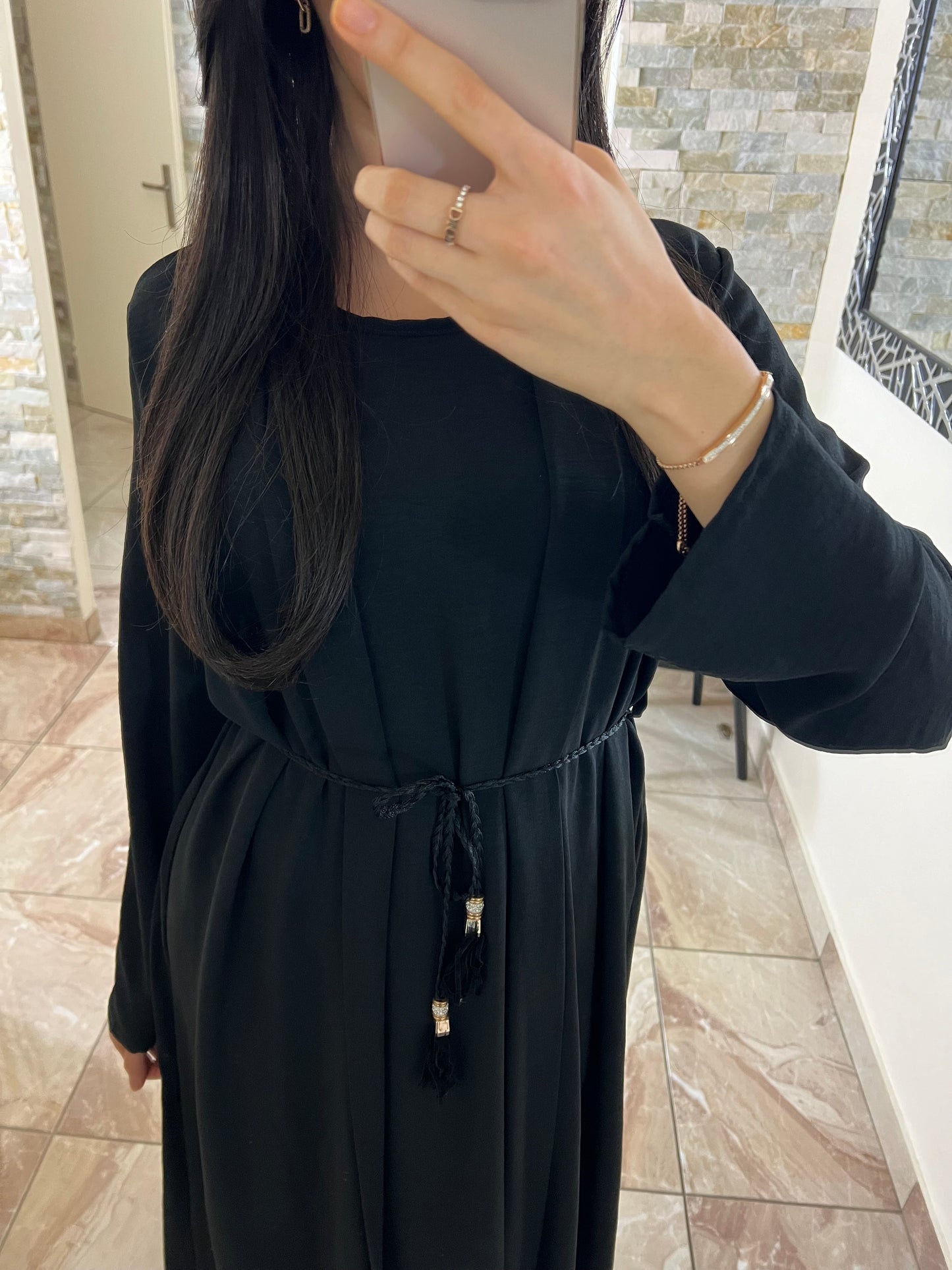 Abaya Aya ceinturée noir