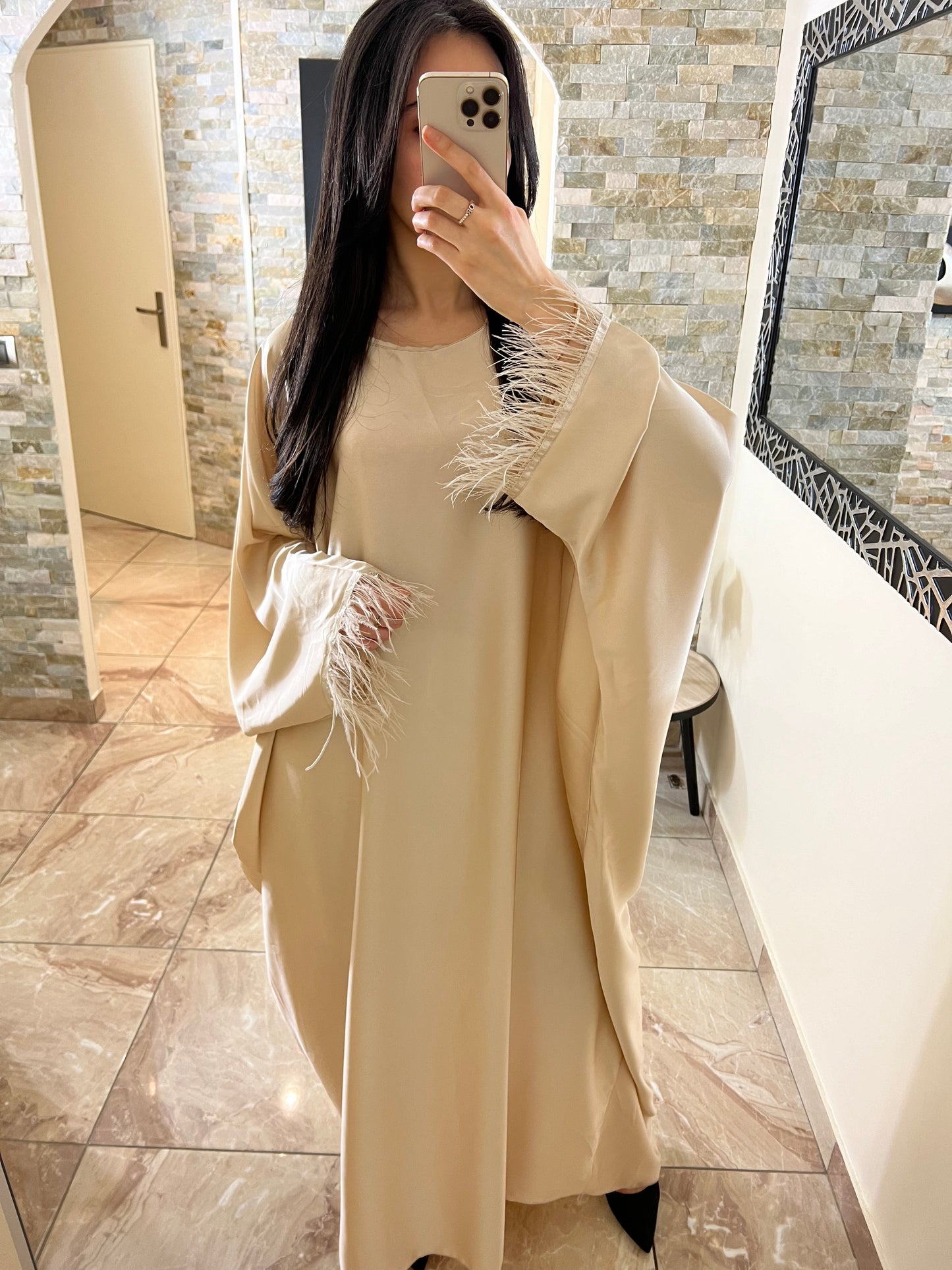 Abaya robe plume beige